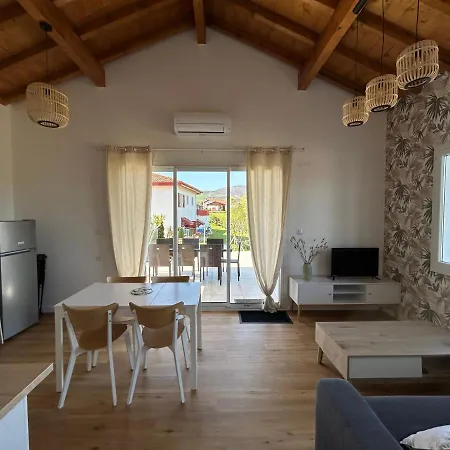 Hébergement de vacances Chez Céline Et Marc *